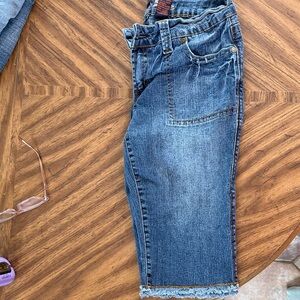 Vanilla Star Women's Blue Cropped Jeans with Frayed Hem